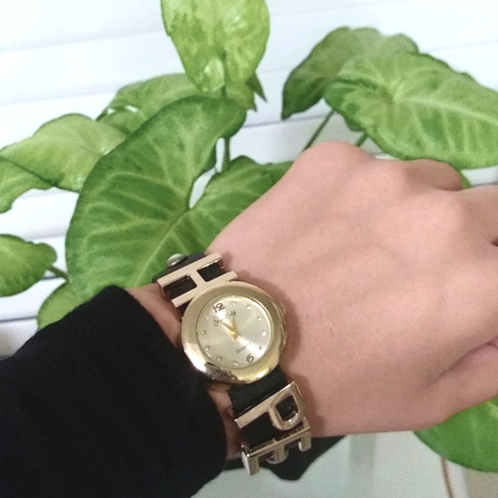 Ladies Fashion Hope Watch